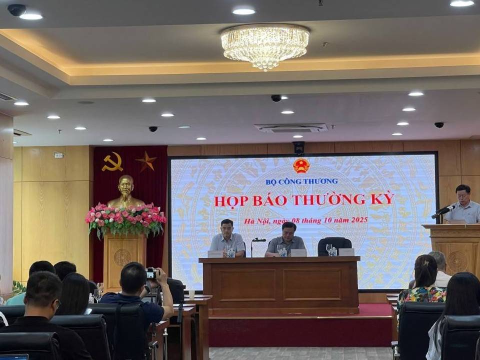 Tổng kim ngạch xuất nhập khẩu 9 tháng đạt 680,6 tỷ USD, tăng 17,3%