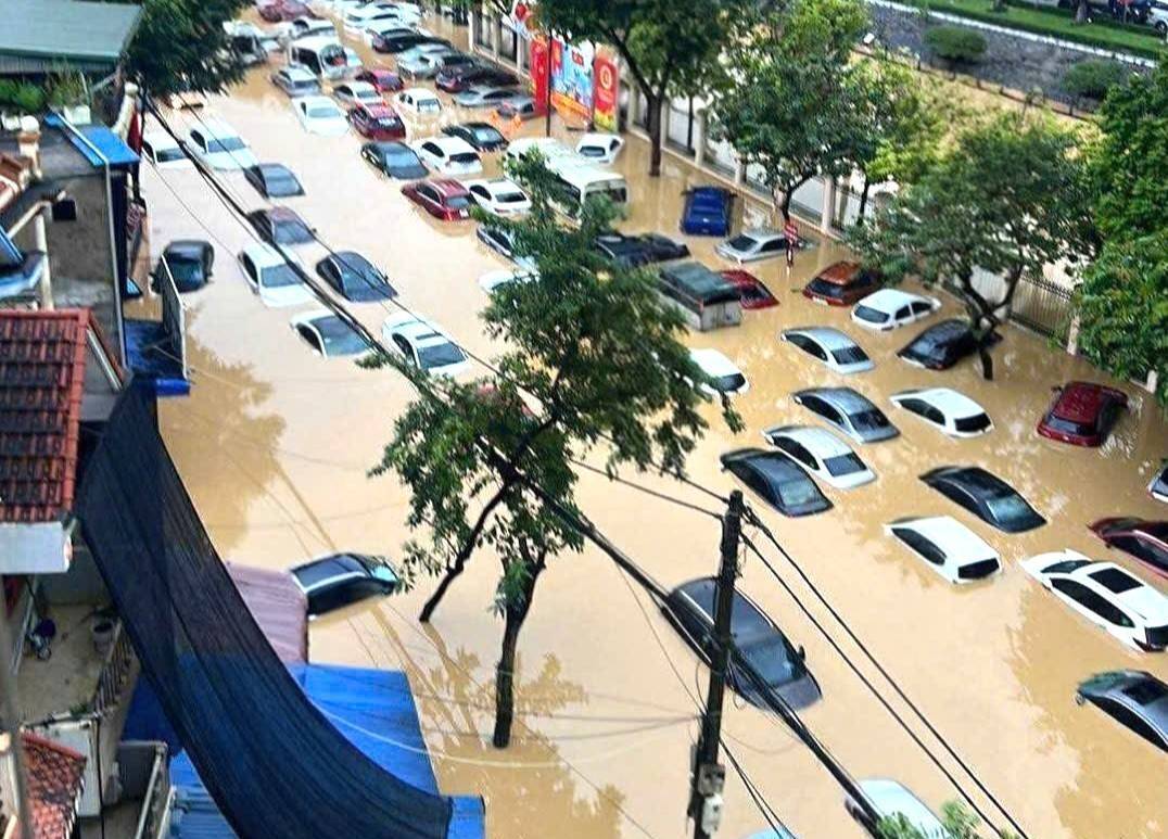 Thái Nguyên: "Hồng thủy" lịch sử, pháo sáng cầu cứu giữa đêm lũ