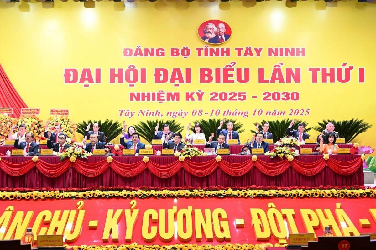 Đại hội đại biểu Đảng bộ tỉnh Tây Ninh lần thứ I: Ứng dụng công nghệ số, mở đầu nhiệm kỳ đổi mới và hội nhập