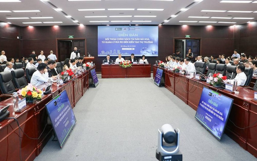 Sự kiện thu hút hơn 300 đại biểu trong nước và quốc tế như đại diện Ủy ban Kinh tế và Tài chính của Quốc hội, Ngân hàng Nhà nước Việt Nam, các sở ngành TP Đà Nẵng cùng nhiều tổ chức như Tether, Ngân hàng Quân đội (MB) và Trung tâm Nghiên cứu & Ứng dụng Công nghệ Thế hệ Mới... 