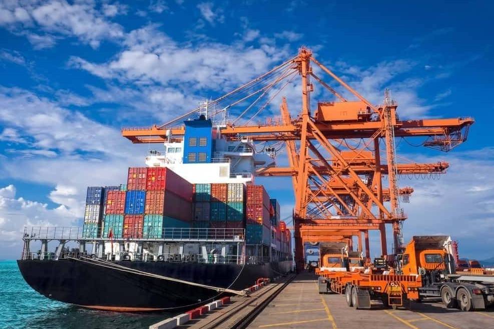 Xuất khẩu lập đỉnh mới, thêm cơ hội để doanh nghiệp Việt tăng tốc?