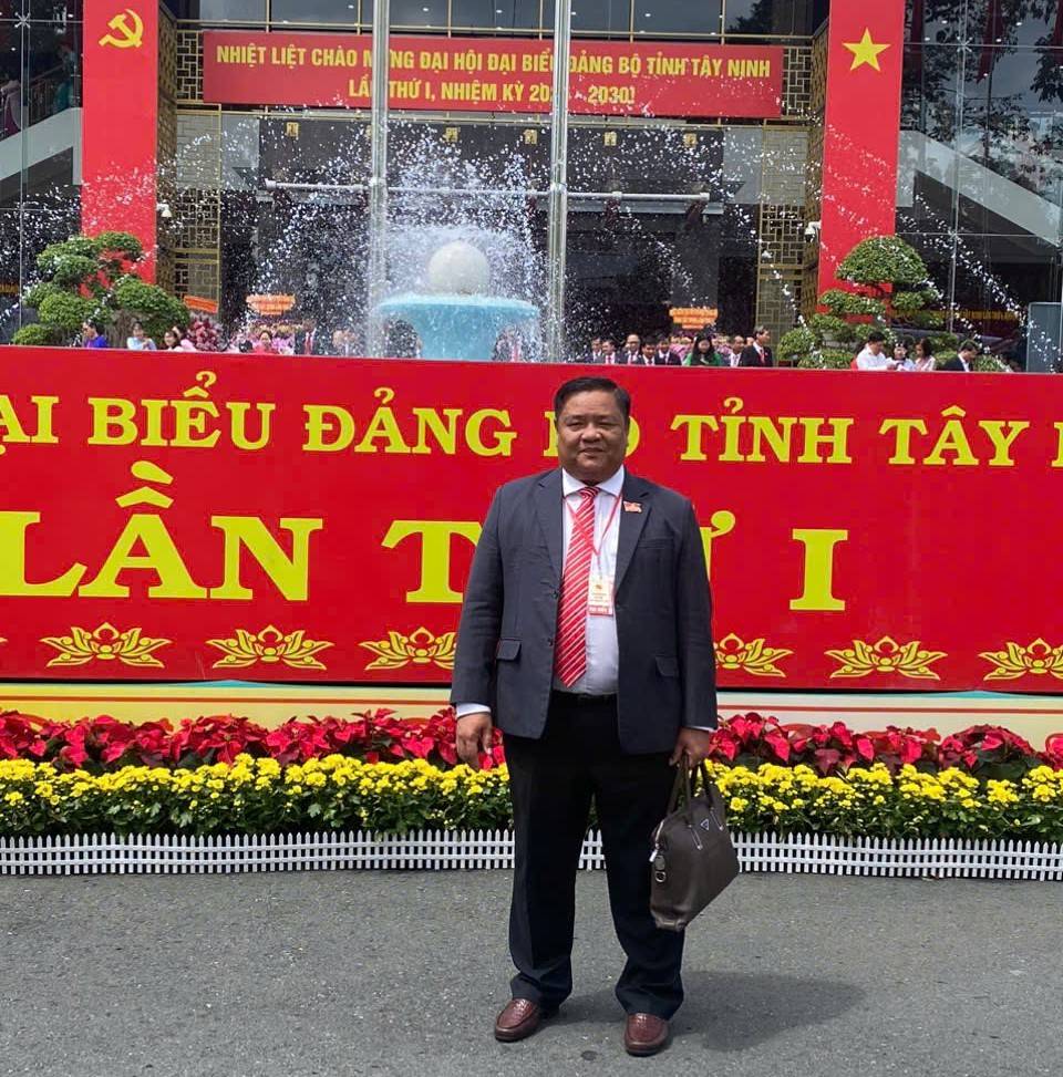 ông Đặng Hoàng Tuấn – Ủy viên Ban Chấp hành Tỉnh ủy, Bí thư Đảng ủy xã Tân Trụ