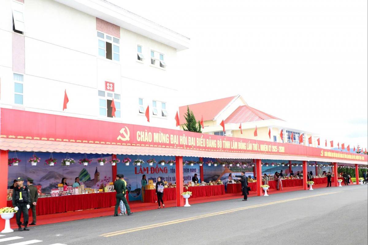 Quảng bá nông sản Lâm Đồng tại không gian trưng bày chào mừng Đại hội Đảng bộ tỉnh