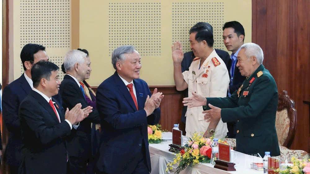 Phó Thủ tướng Thường trực Nguyễn Hòa Bình: Lâm Đồng cần bứt phá, trở thành cực tăng trưởng mới của khu vực