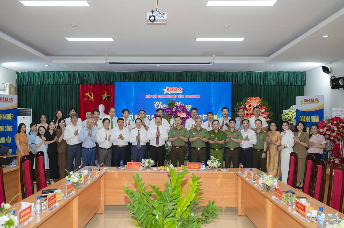 Đoàn công tác của Công an tỉnh Thanh Hoá đến thăm và chúc mừng Hiệp hội