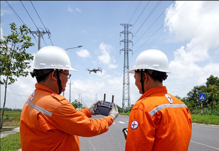 Tiên phong trong chuyển đổi số: EVNSPC bứt phá nâng cao hiệu quả sản xuất kinh doanh