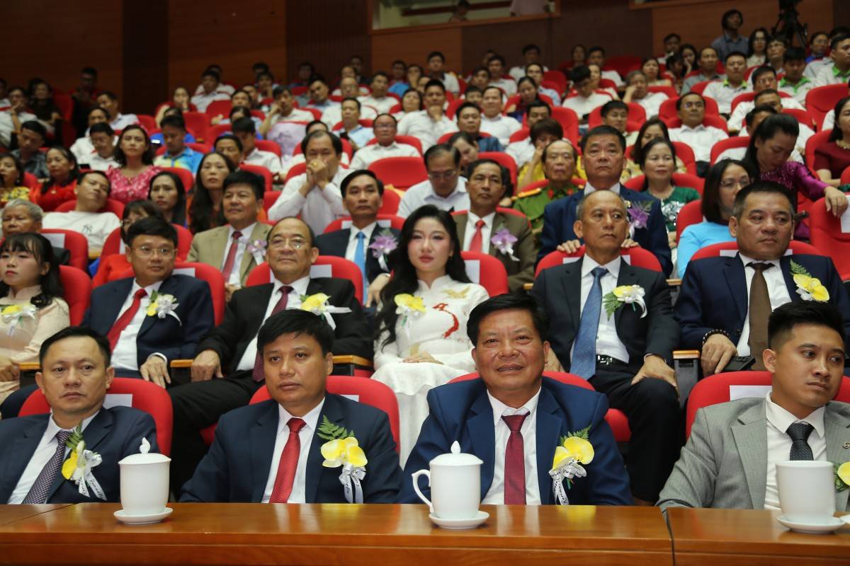 Ngày doanh nhân Việt Nam - Lời nhắc nhở về trách nhiệm và khát vọng cống hiến