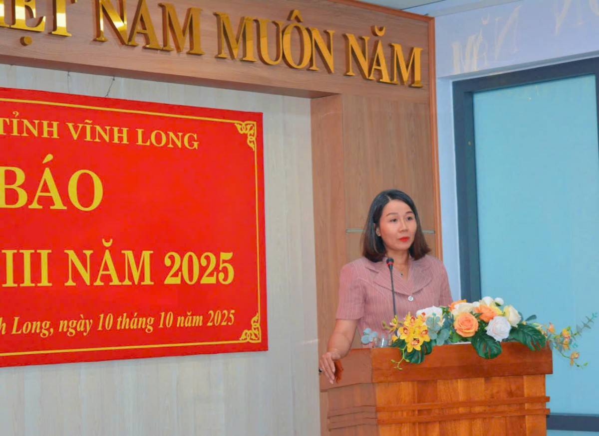 bà Phạm Thị Mỹ Hạnh Phó giám đốc  Sở Văn hóa, Thể thao và Du lịch tỉnh Vĩnh Long, 