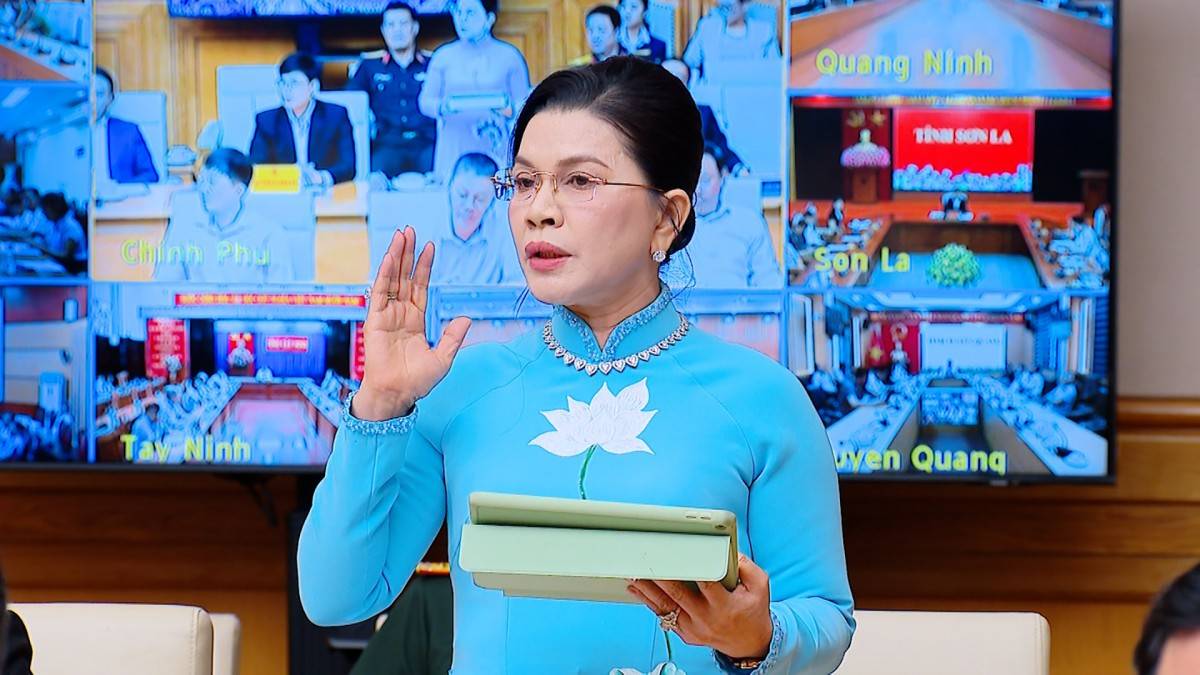 Bà Đặng Thị Kim Oanh – Chủ tịch HĐQT, Tổng Giám đốc Kim Oanh Group phát biểu tại Phiên họp thứ 2 - Phát triển đột phá về nhà ở xã hội