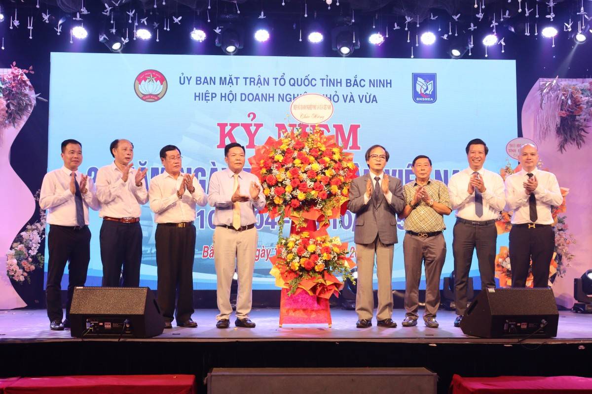 Hiệp hội Doanh nghiệp nhỏ và vừa Bắc Ninh kỷ niệm 21 năm Ngày Doanh nhân Việt Nam