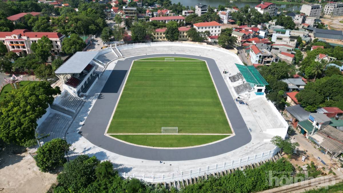 Diện mạo mới của sân vận động 44 tỷ đồng sắp về đích ở Phú Thọ