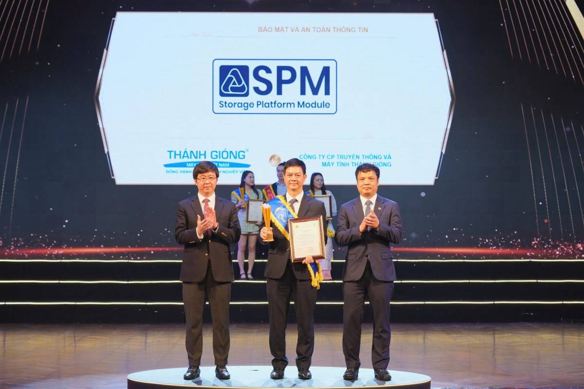 Máy tính Thánh Gióng vinh dự nhận giải thưởng danh giá Sao Khuê 2025