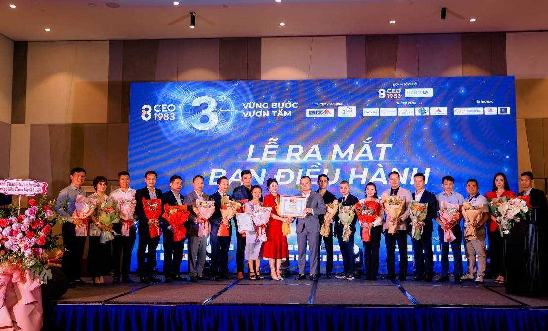 3 năm "Vững bước - Vươn tầm": CLB CEO 1983 nhận bằng khen từ Trung ương Hội Doanh nhân Trẻ Việt Nam