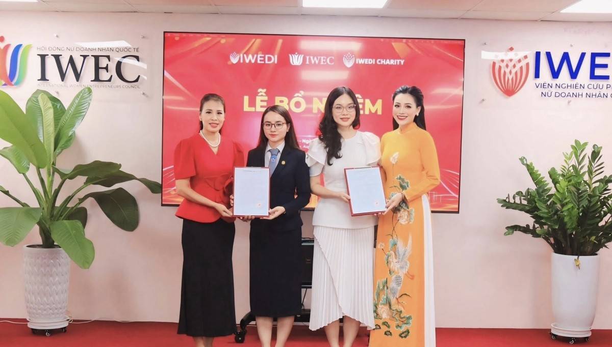 Luật sư Hà Linh là thành viên tích cực của cộng đồng doanh nhân với nhiều đóng góp kiến thức pháp lý thực tiễn.