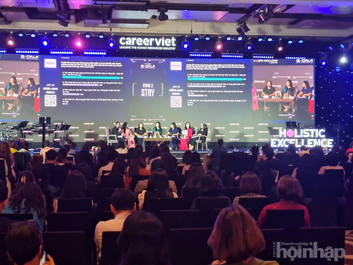 Chuyên gia Lê Phương Anh: Doanh nghiệp tỏa sáng nhờ lắng nghe nhân viên và chuyển đổi văn hóa số toàn diện