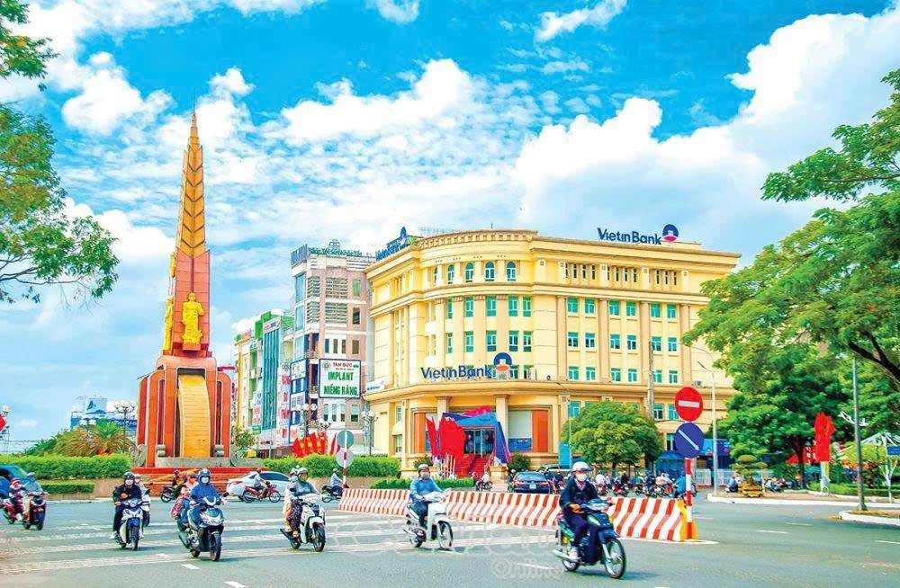 Cà Mau inh gọn bộ máy, vừa phát huy hiệu quả đầu tư công, góp phần thúc đẩy phát triển kinh tế - xã hội, xây dựng nền hành chính hiện đại, phục vụ nhân dân.