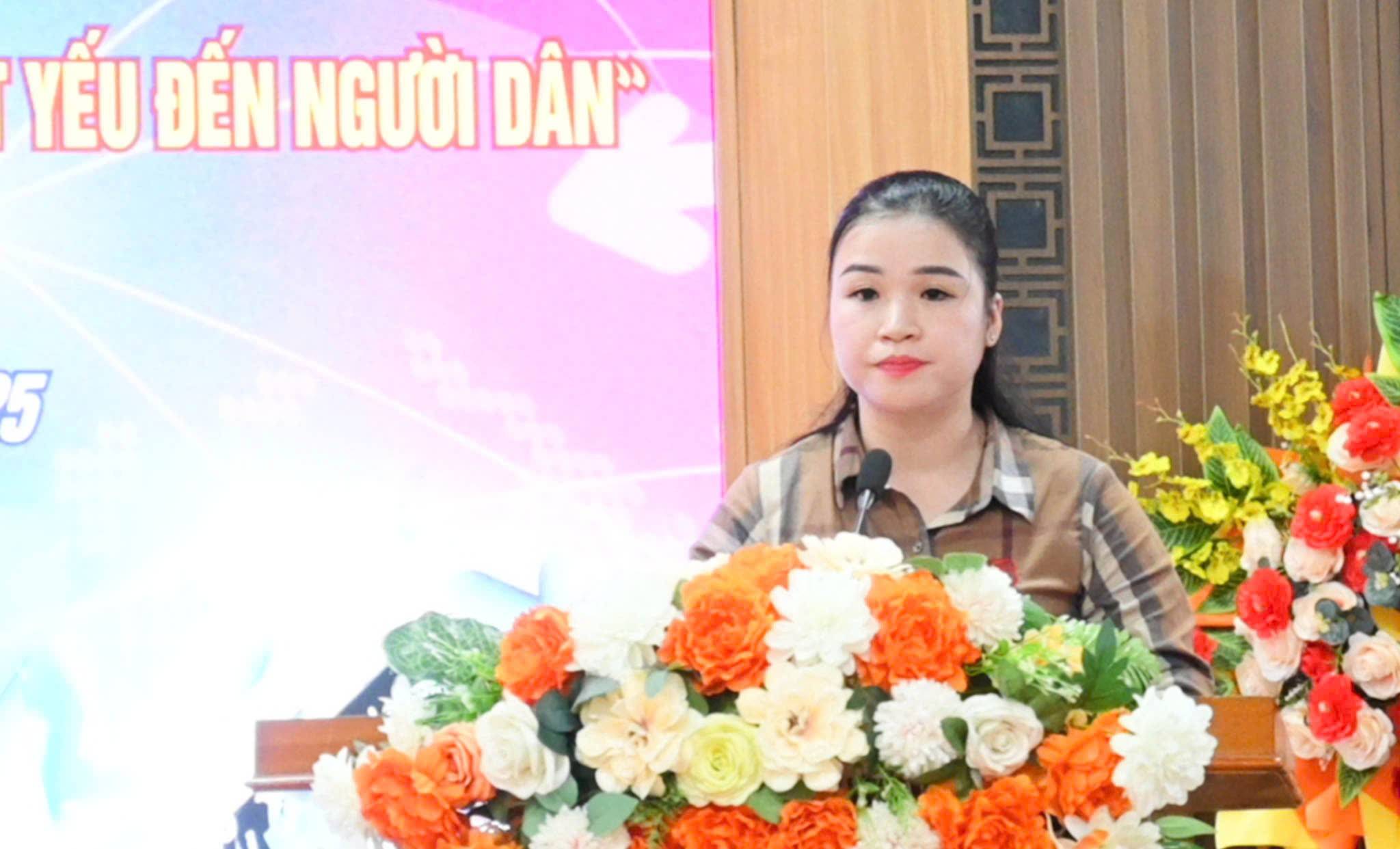 Lương Thị Luân - Tổ trưởng tổ công nghệ số cộng đồng thôn Sài Lương,