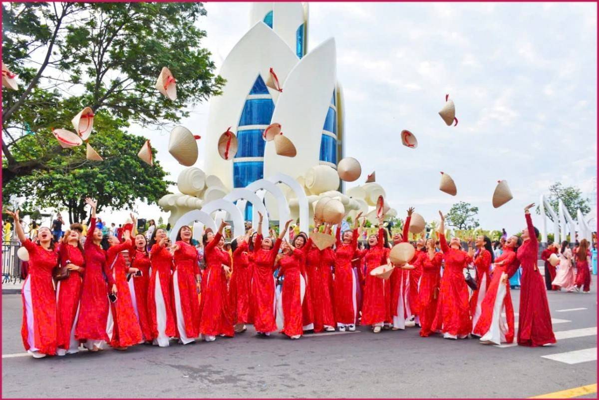 Khánh Hòa tham gia Hội chợ mùa thu 2025: Sản phẩm du lịch độc đáo, 7 thực đơn truyền thống kết hợp hiện đại