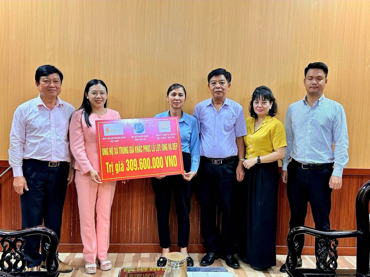 Tất cả yêu thương gửi về đồng bào vùng bão, lũ