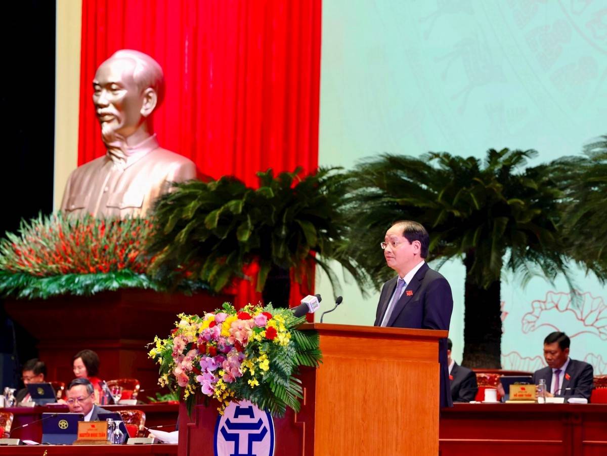 Đồng chí Nguyễn Doãn Toản - Trưởng ban Tuyên giáo và Dân vận Thành ủy Hà Nội báo cáo tổng hợp ý kiến góp ý vào dự thảo các văn kiện Đại hội đại biểu toàn quốc lần thứ XIV của Đảng tại phiên trù bị Đại hội đại biểu Đảng bộ Thành phố Hà Nội lần thứ XVIII, nhiệm kỳ 2025-2030.