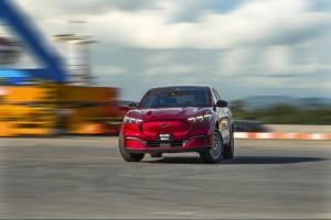 Ứng dụng Ford kết nối thông minh, trải nghiệm Ford theo cách của bạn