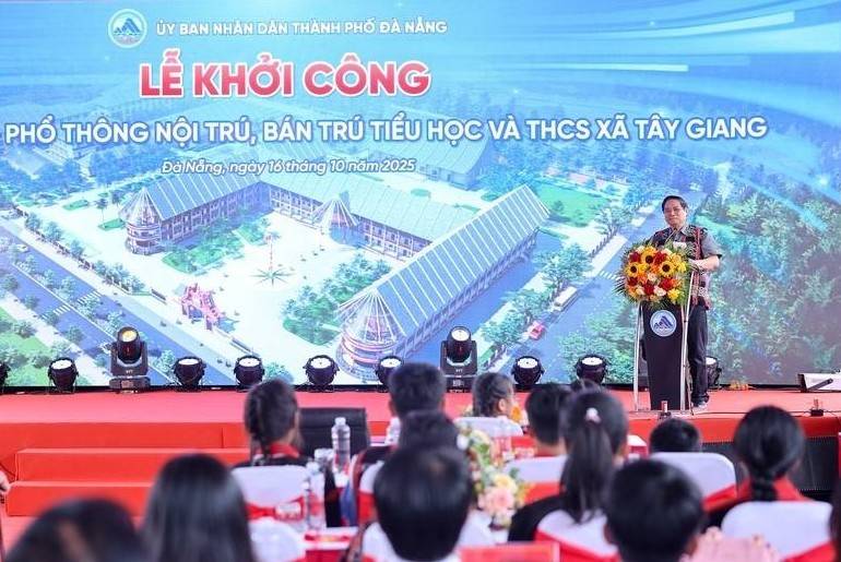 Thủ tướng dự lễ khởi công dự án trường học nội trú, bán trú Tây Giang, Đà Nẵng