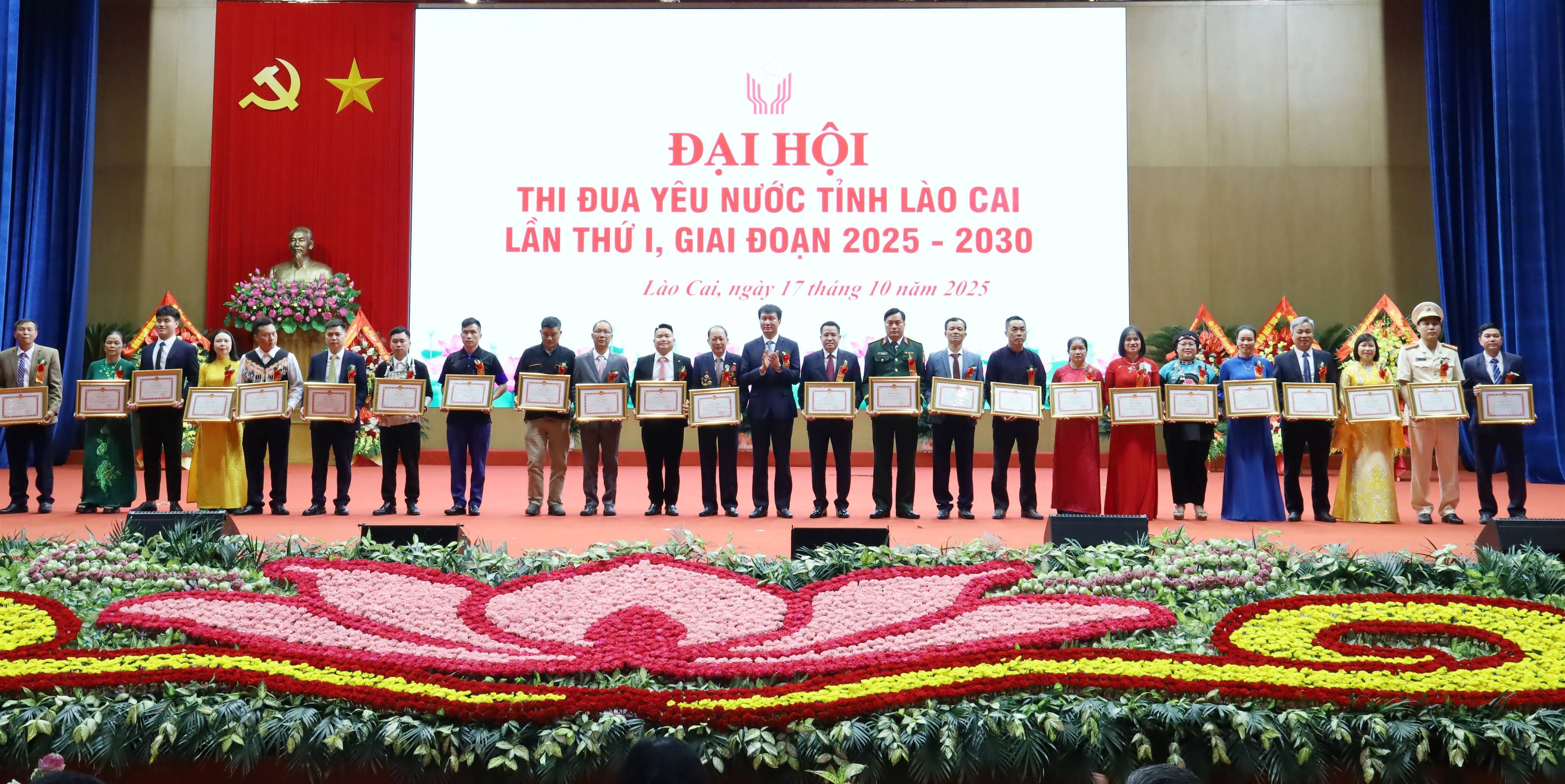 Lào Cai khơi dậy sức mạnh thi đua yêu nước, tạo đà phát triển toàn diện giai đoạn mới