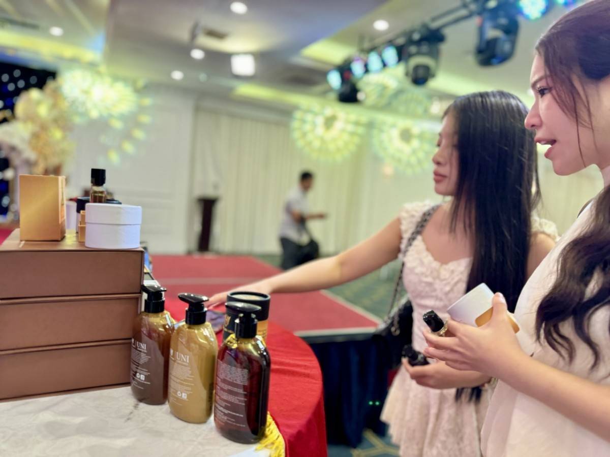 UNI - Khi hương trầm dấn lối đến an nhiên