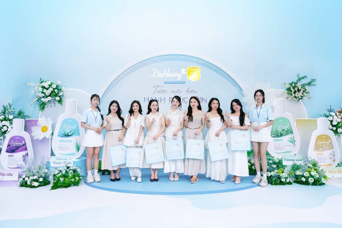 “Chạm Phiên Bản Mới” - Dạ Hương gửi tới phái đẹp nhân dịp 20/10