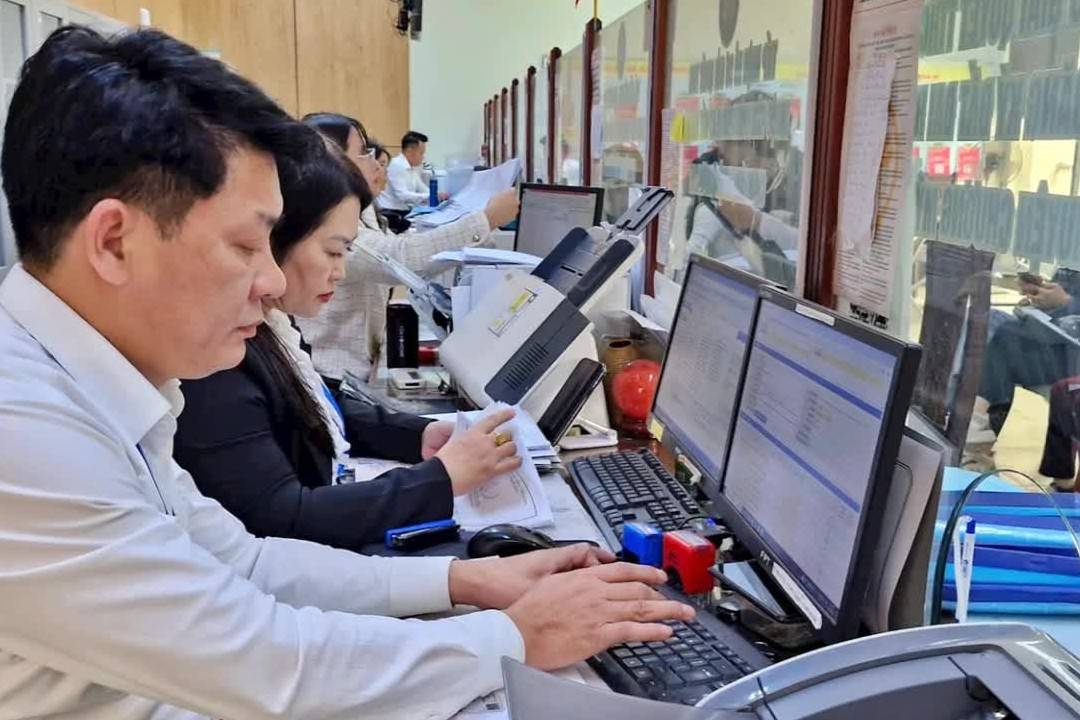 Hà Nội: Chưa mở rộng đối tượng hưởng chi thu nhập tăng thêm ngoài cán bộ, công chức, viên chức