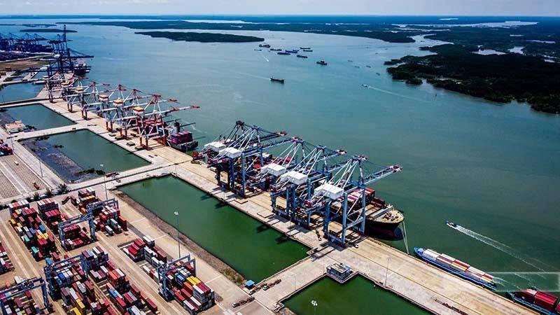 được xem là một trong những khu vực cảng nước sâu hiện đại nhất của cả nước