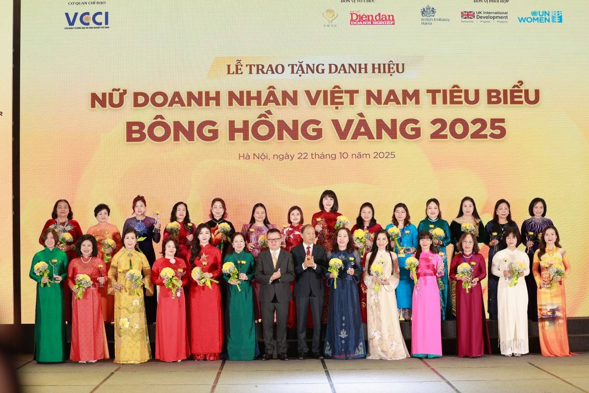 TS. Nguyễn Bảo Uyên và Hành trình “vượt sướng” để chạm tới danh hiệu Bông Hồng Vàng