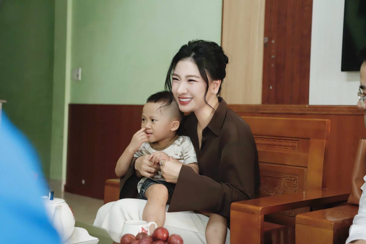 TS. Nguyễn Bảo Uyên và Hành trình “vượt sướng” để chạm tới danh hiệu Bông Hồng Vàng