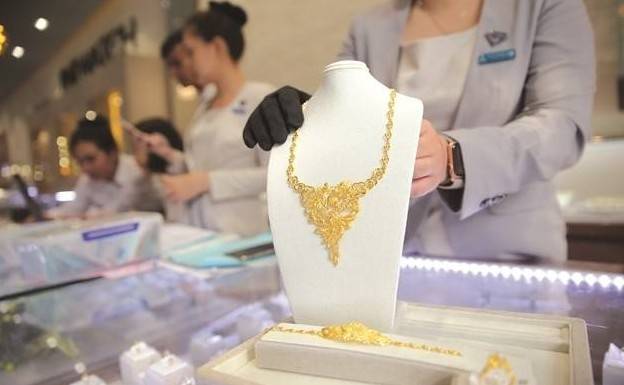 Giá vàng tăng "điên cuồng", vì sao doanh thu vàng 24K của PNJ vẫn lao dốc?