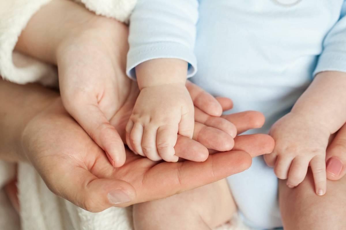 Khuyến khích sinh con: Cần chuyển trọng tâm từ “hỗ trợ sinh” sang “hỗ trợ nuôi”