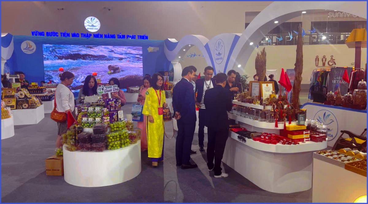 Khánh Hòa tham gia Hội chợ mùa Thu 2025 kết nối thương mại, đầu tư, du lịch kết hợp văn hoá và đổi mới sáng tạo” Khánh Hòa tham gia Hội chợ mùa Thu 2025 kết nối thương mại, đầu tư, du lịch kết hợp văn hoá và đổi mới sáng tạo”