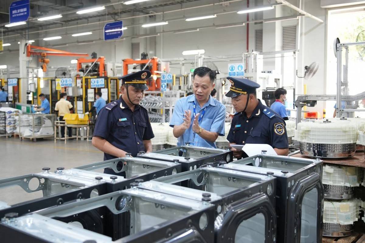 Ngành Hải quan tăng tốc giải pháp về đích thu ngân sách năm 2025