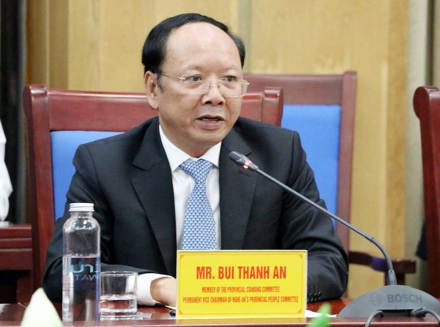 Phát biểu tại buổi làm việc, Phó Chủ tịch Thường trực UBND tỉnh Nghệ An Bùi Thanh An đánh giá cao ý chí, quyết tâm cao độ và tốc độ triển khai dự án rất khoa học của Tập đoàn Radiant Opto – Electronics Phát biểu tại buổi làm việc, Phó Chủ tịch Thường trực UBND tỉnh Nghệ An Bùi Thanh An đánh giá cao ý chí, quyết tâm cao độ và tốc độ triển khai dự án rất khoa học của Tập đoàn Radiant Opto – Electronics