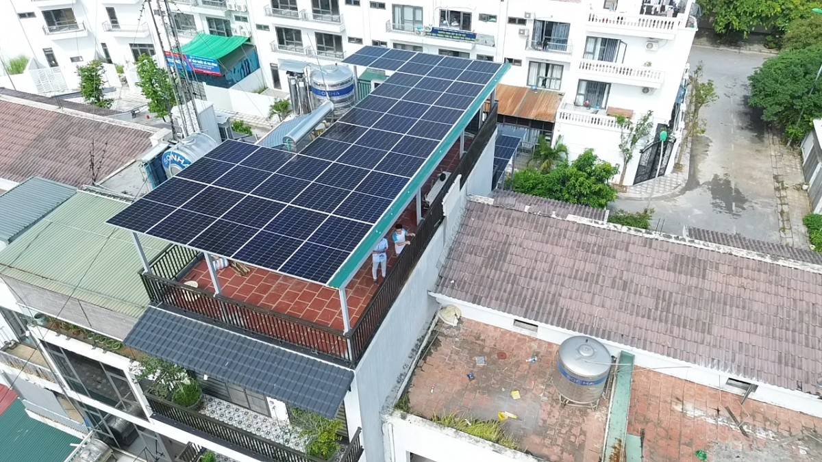 Hiệp hội Năng lượng tái tạo TP. Hồ Chí Minh đề xuất quy định mới về hộ gia đình lắp đặt điện mặt trời mái nhà Hiệp hội Năng lượng tái tạo TP. Hồ Chí Minh đề xuất quy định mới về hộ gia đình lắp đặt điện mặt trời mái nhà