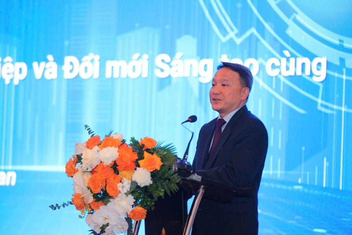 Chú thích ảnh: Ông James Tan, Quản lý đối tác Quỹ đầu tư mạo hiểm Quest Ventures Chú thích ảnh: Ông James Tan, Quản lý đối tác Quỹ đầu tư mạo hiểm Quest Ventures