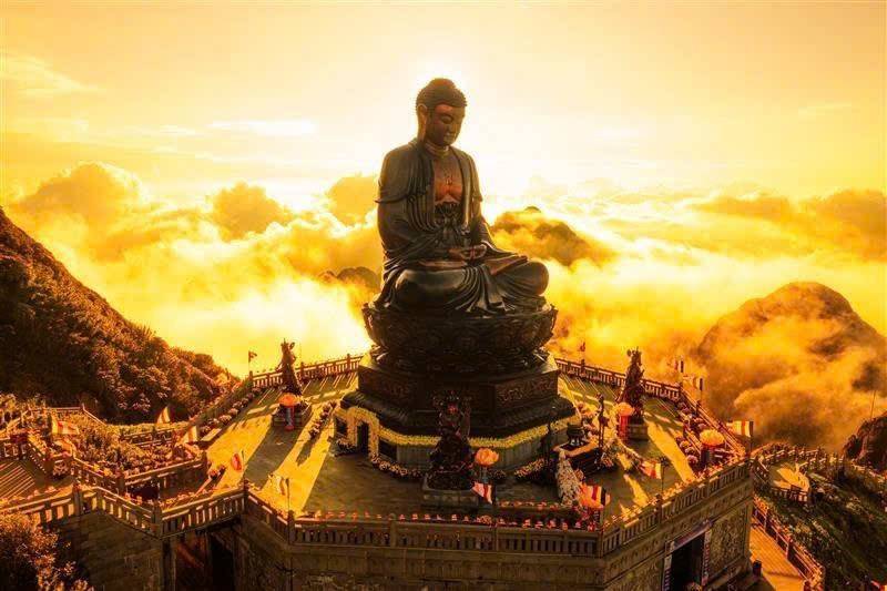 Lạc bước giữa Sapa mùa thu: Khi mây vờn núi, nắng hong lòng người Lạc bước giữa Sapa mùa thu: Khi mây vờn núi, nắng hong lòng người