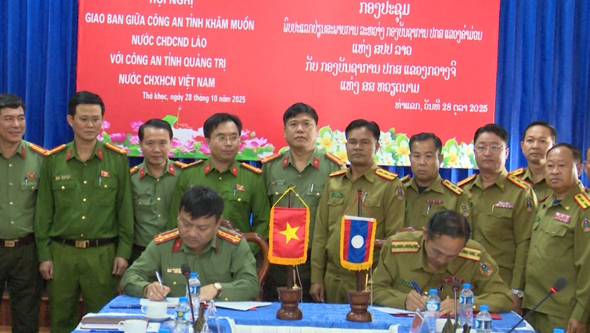 Công an Quảng Trị và Khăm Muồn (Lào) tăng cường hợp tác bảo đảm an ninh trật tự Công an Quảng Trị và Khăm Muồn (Lào) tăng cường hợp tác bảo đảm an ninh trật tự