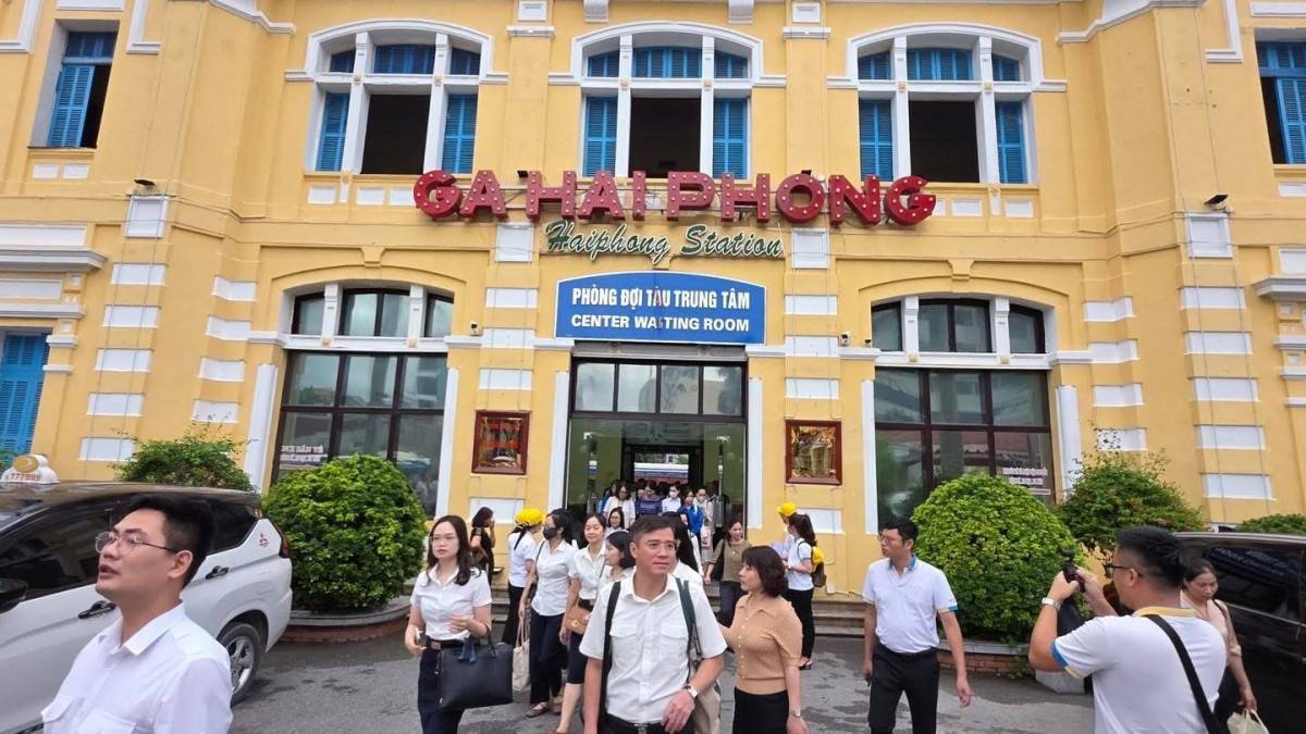 Từ 1/11, tuyến tàu Hải Dương – Hải Phòng đổi giờ, vé tháng 800.000 đồng Từ 1/11, tuyến tàu Hải Dương – Hải Phòng đổi giờ, vé tháng 800.000 đồng