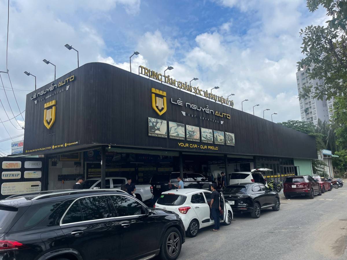 Lê Nguyễn Auto: Kiến tạo đẳng cấp trong “nghệ thuật” chăm sóc xe hơi Lê Nguyễn Auto: Kiến tạo đẳng cấp trong “nghệ thuật” chăm sóc xe hơi