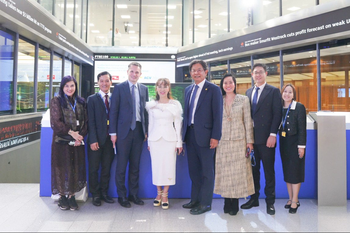 HDBank: Lợi nhuận 9 tháng vượt 14.800 tỷ đồng, tiếp tục dẫn đầu về tỷ suất lợi nhuận, chia cổ tức và cổ phiếu thưởng đến 30%