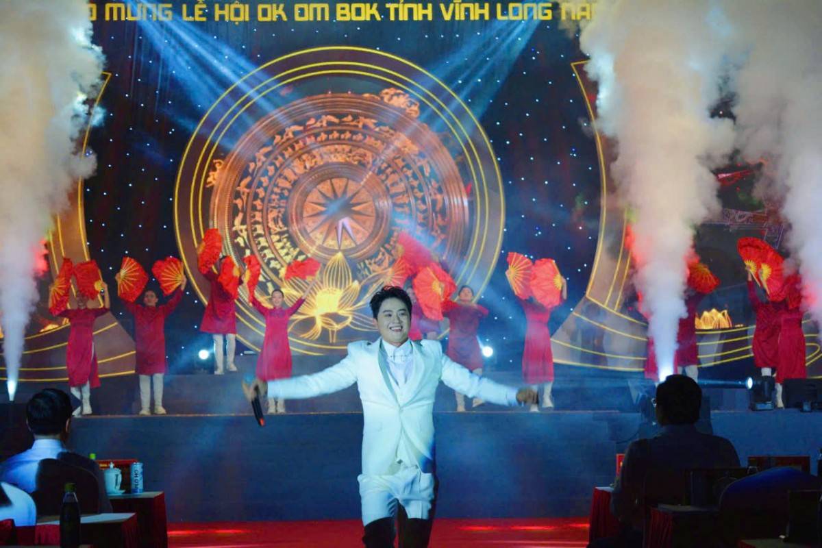 Vĩnh Long: Khai mạc tuần lễ văn hóa – thể thao – du lịch chào mừng Lễ hội Ok Om Bok Vĩnh Long: Khai mạc tuần lễ văn hóa – thể thao – du lịch chào mừng Lễ hội Ok Om Bok