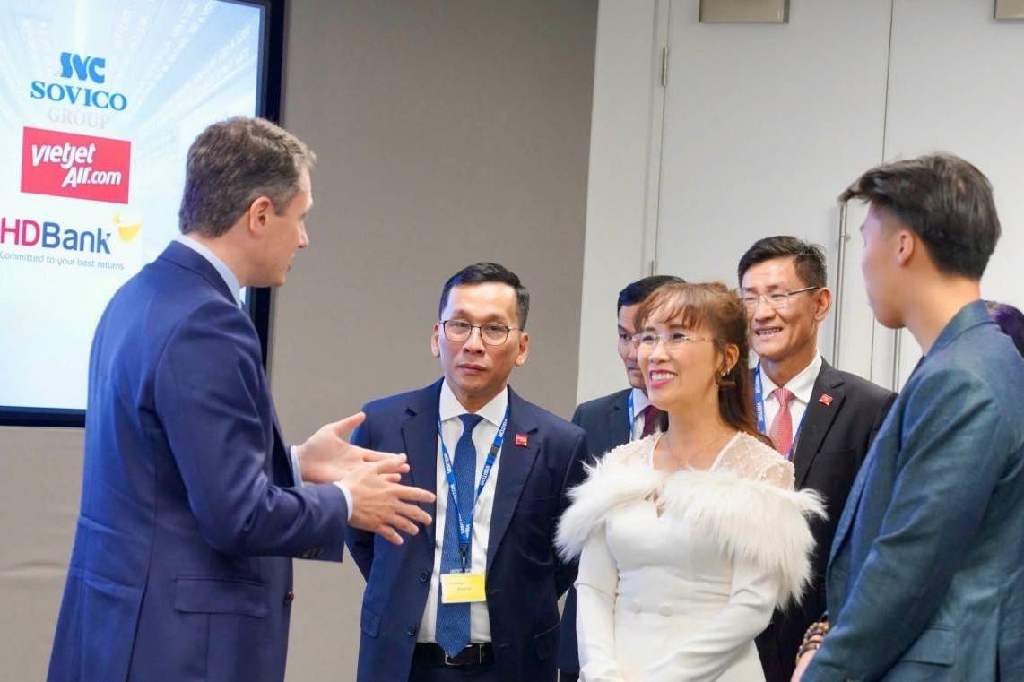 Lãnh đạo HDBank thăm Sàn giao dịch chứng khoán London dịp Tổng Bí thư thăm chính thức Vương quốc Anh