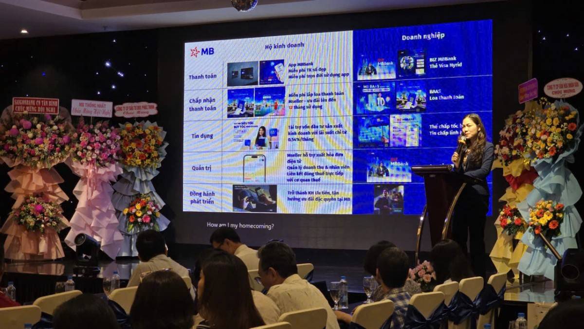 Phường Bảy Hiền (TP. Hồ Chí Minh): Từ đối thoại đến hành động, tiên phong thúc đẩy kinh tế số cấp phường Phường Bảy Hiền (TP. Hồ Chí Minh): Từ đối thoại đến hành động, tiên phong thúc đẩy kinh tế số cấp phường