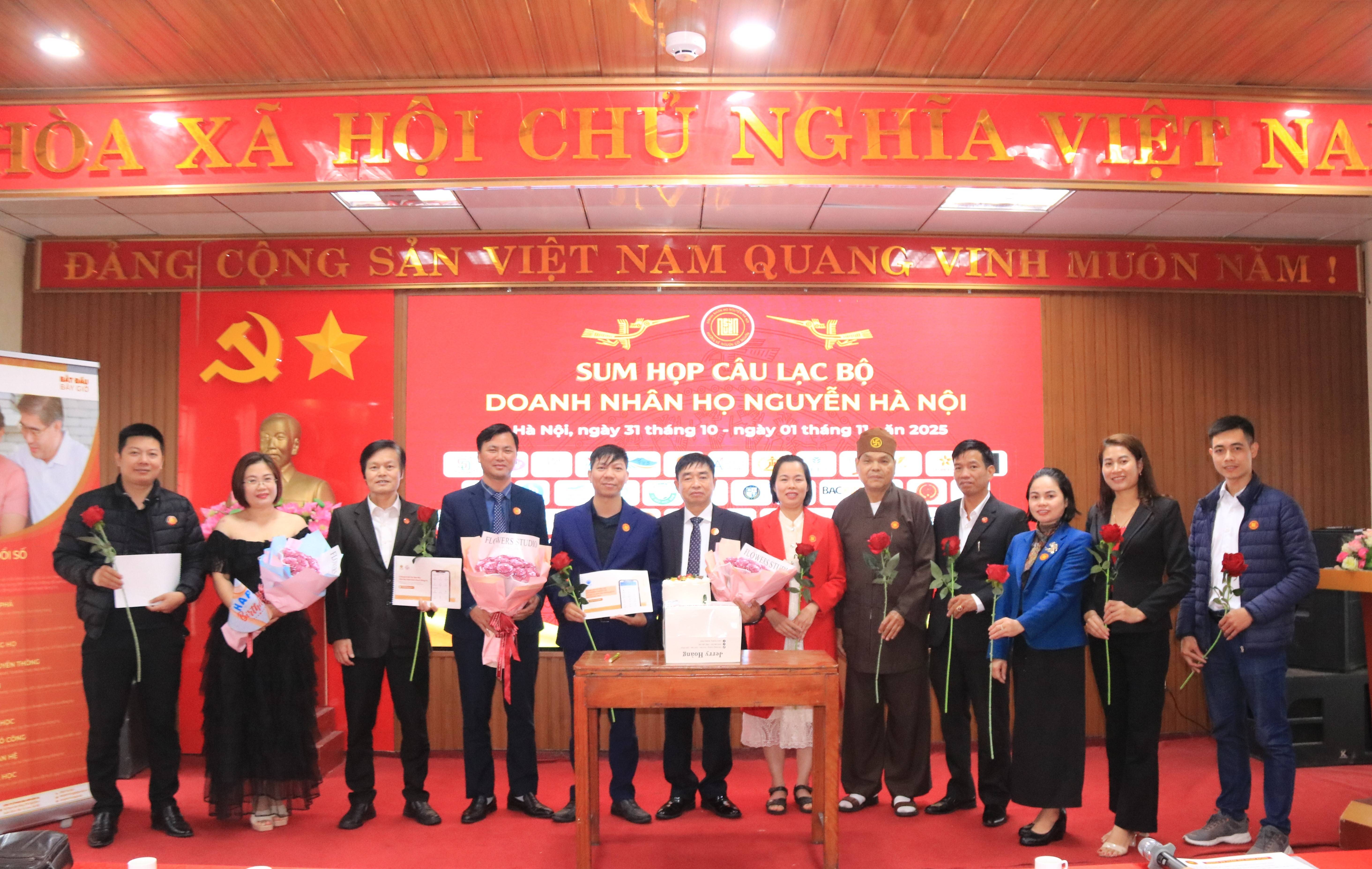 CLB Doanh nhân Họ Nguyễn Hà Nội và Phú Thọ đẩy mạnh hợp tác, xúc tiến thương mại CLB Doanh nhân Họ Nguyễn Hà Nội và Phú Thọ đẩy mạnh hợp tác, xúc tiến thương mại