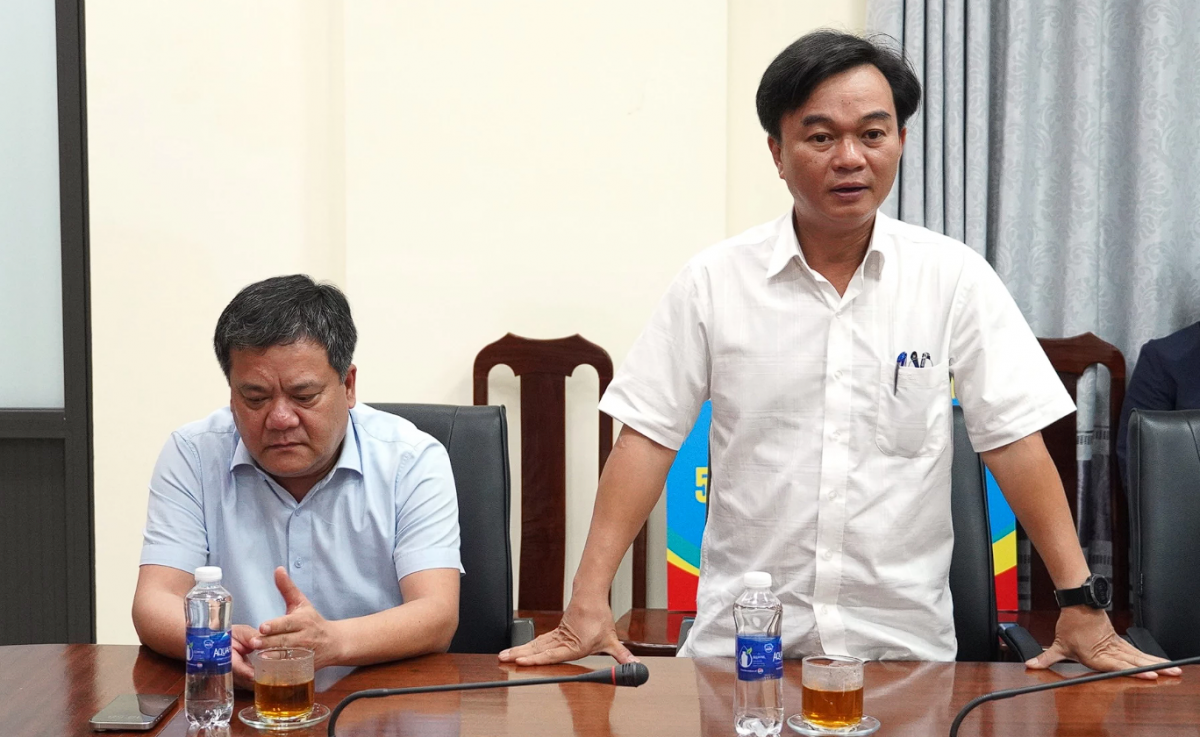 Phó Thủ tướng Trần Hồng Hà thăm và trao 5 tỷ đồng hỗ trợ Quảng Trị khắc phục hậu quả mưa lũ